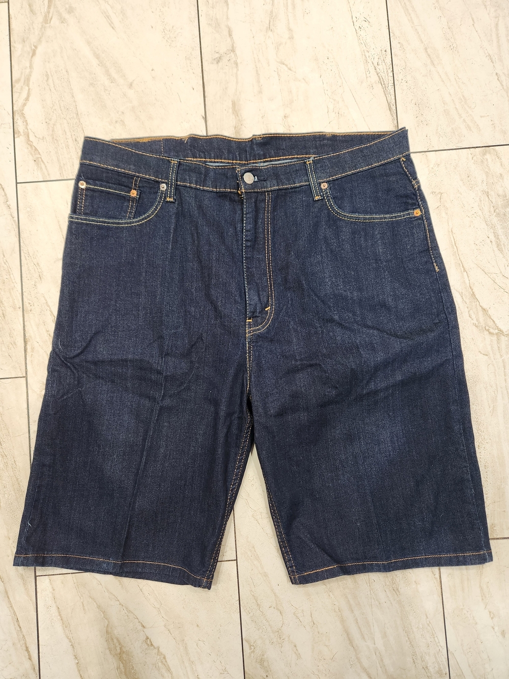 Levi's 569 Men's Denim Jean Shorts Waist 40